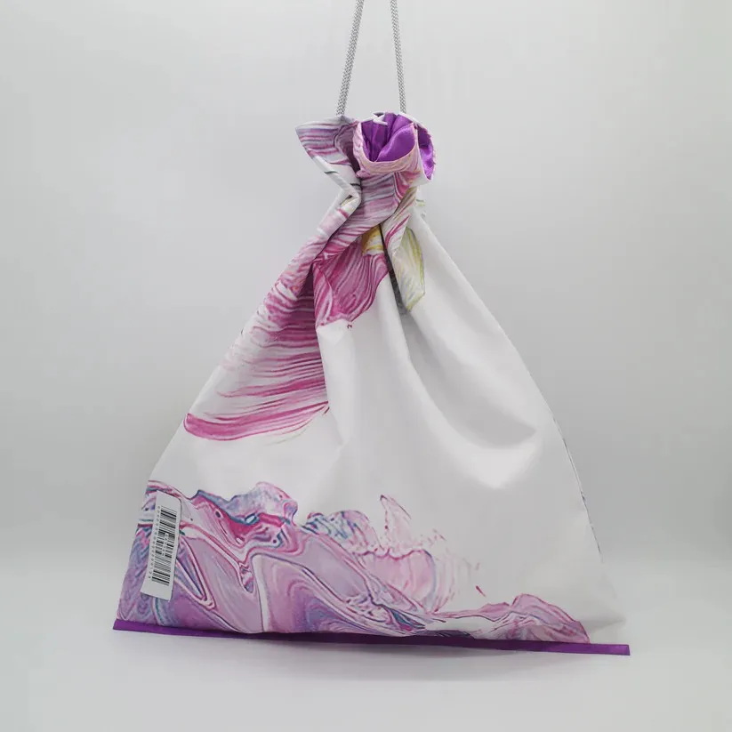 Satten bag -baby's breath-